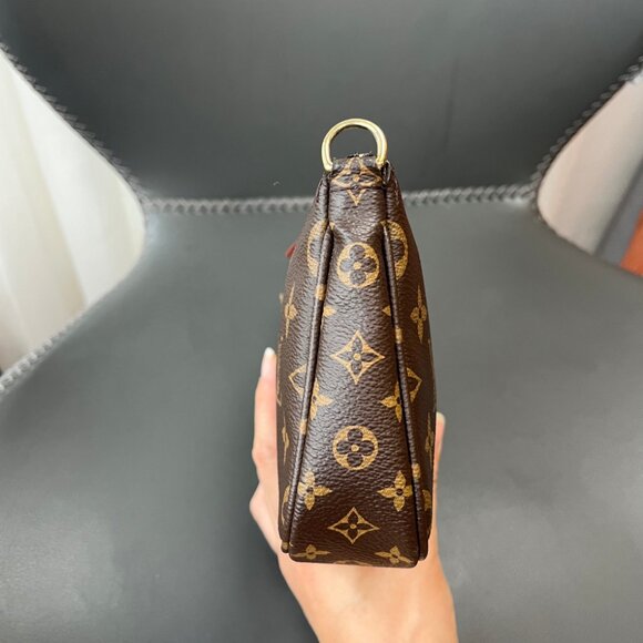 LOUIS VUITTON bag - Picture 8 of 8